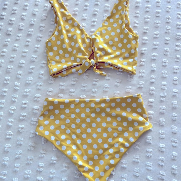 Jillian Harris/Imagine Perry retro style high-waist bikini - Picture 2 of 6